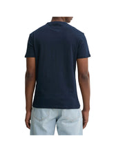 TOMMY JEANS 1USCITA T-shirt con distintivo Tommy tono su tono Navy NAVY